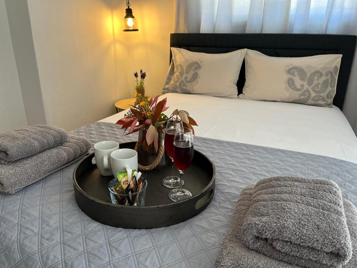 Onar Luxury Apartment Néa Péramos Kültér fotó